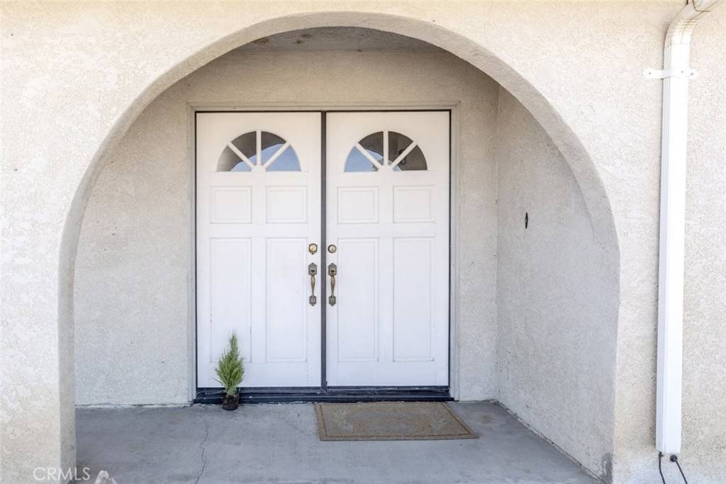 Rosamond, CA 93560,5732 Charan RD