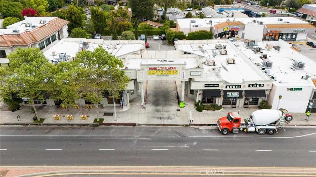 720 N Lake AVE, Pasadena, CA 91104
