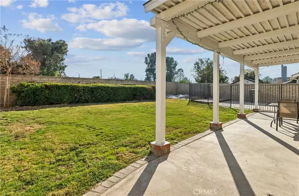 Saugus, CA 91350,20566 Alaminos DR