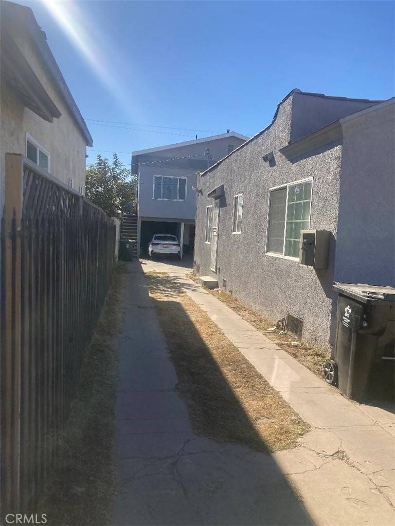 Huntington Park, CA 90255,2452 Cole PL