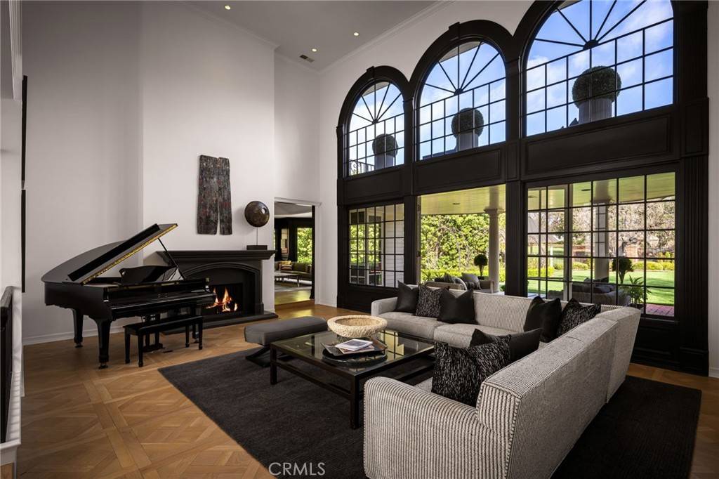 Westlake Village, CA 91362,4301 Golf Course DR