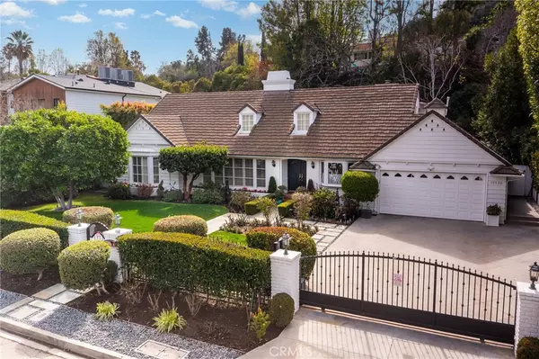 Encino, CA 91436,15530 Valley Vista BLVD