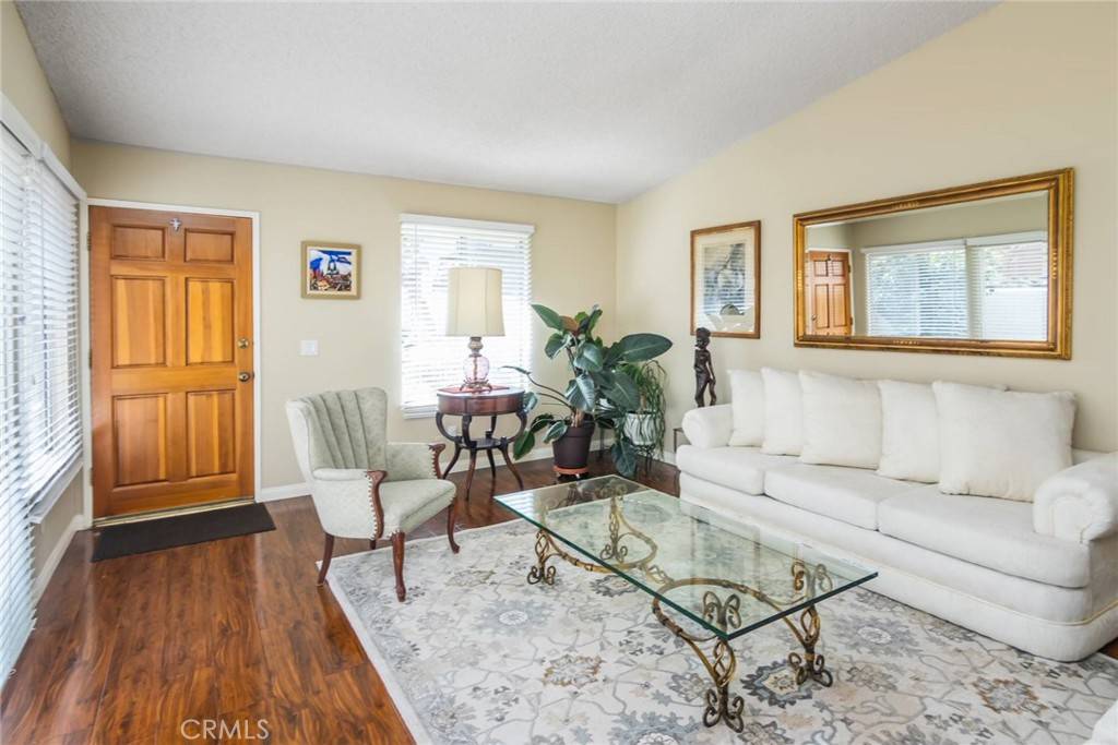 Chatsworth, CA 91311,10179 Larwin AVE #6