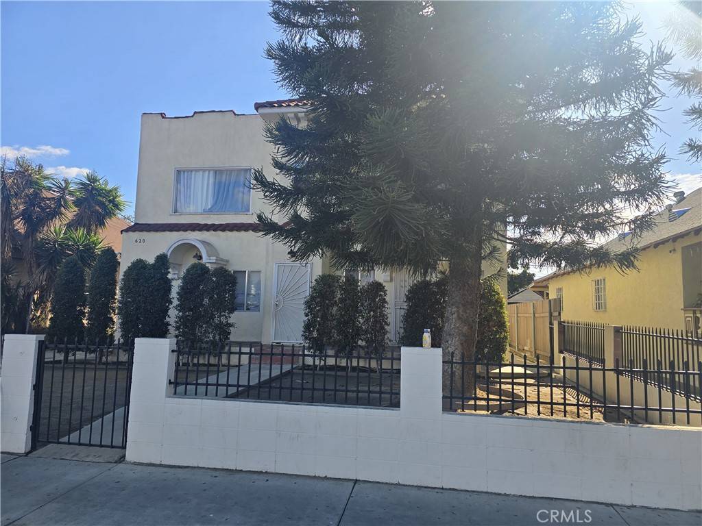 Los Angeles, CA 90037,620 W 41st PL