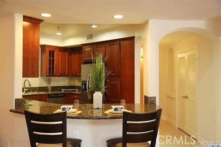 Sherman Oaks, CA 91401,14242 Burbank BLVD #103