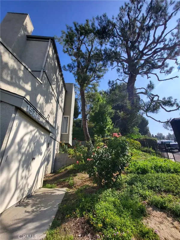 Granada Hills, CA 91344,15775 Midwood DR #3