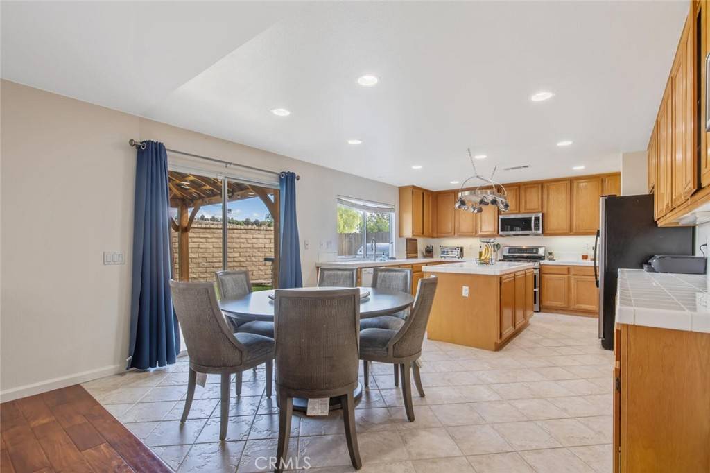 Castaic, CA 91384,32778 The Old RD