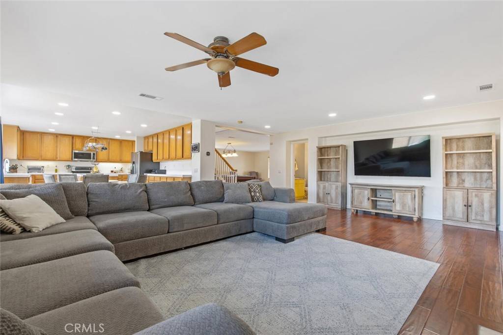 Castaic, CA 91384,32778 The Old RD