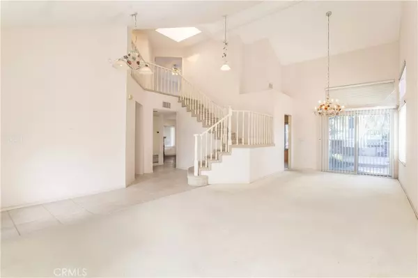 Stevenson Ranch, CA 91381,24727 Bracken LN