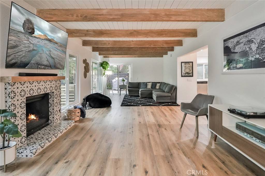 Thousand Oaks, CA 91360,1549 Eucalyptus CIR