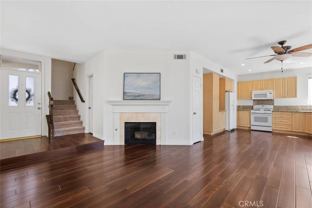 Valencia, CA 91354,27139 Saddlepeak TRL