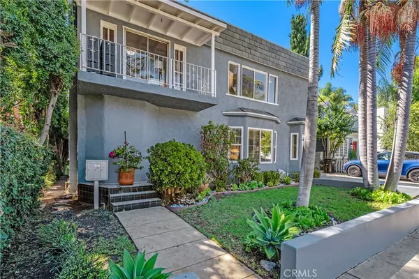 West Hollywood, CA 90046,933 N Harper AVE