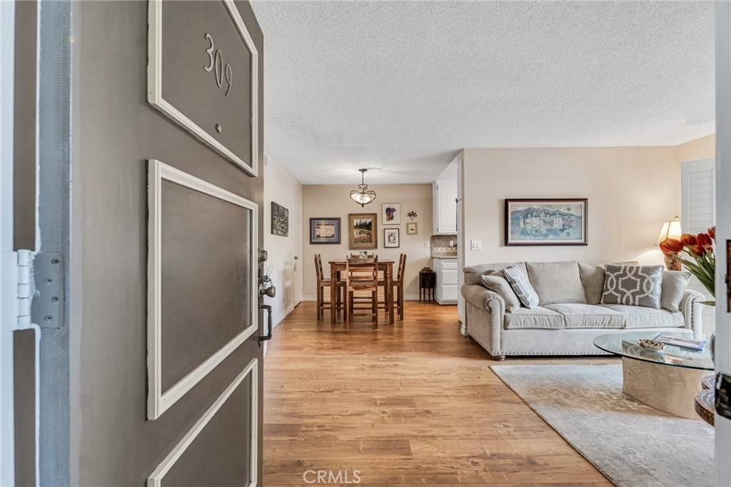 Canyon Country, CA 91387,28010 Tiffany LN #309