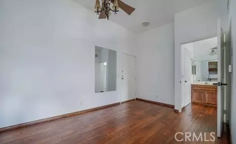 Van Nuys, CA 91406,15455 Sherman WAY #18