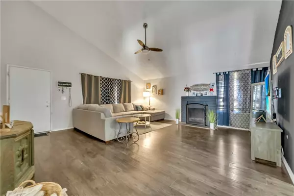 Lancaster, CA 93535,44536 Benald ST