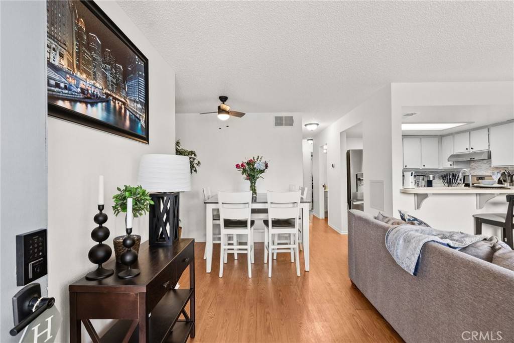 Canyon Country, CA 91351,18209 Sierra #17