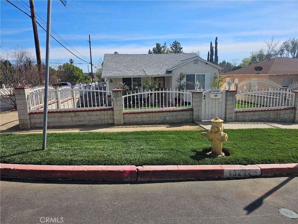 Sylmar, CA 91342,13232 HERRON