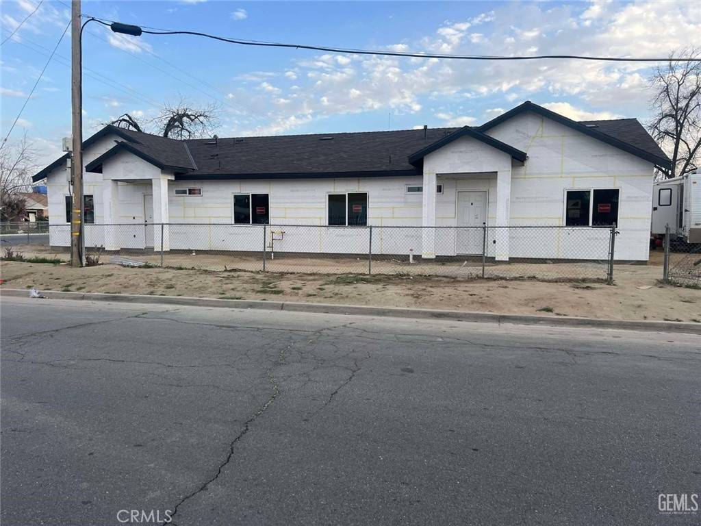 300 Madison ST, Bakersfield, CA 93307