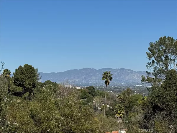 Sherman Oaks, CA 91423,3732 N Knobhill DR