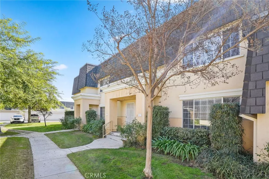 Reseda, CA 91335,19120 Hamlin ST #2