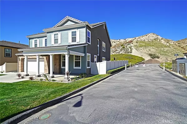 Canyon Country, CA 91387,15650 Sack Junior LN