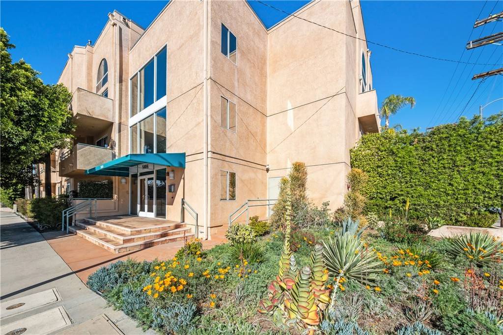 Valley Village, CA 91607,5604 Rhodes AVE #312