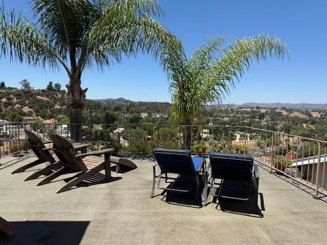 Woodland Hills, CA 91364,4310 Torreon DR
