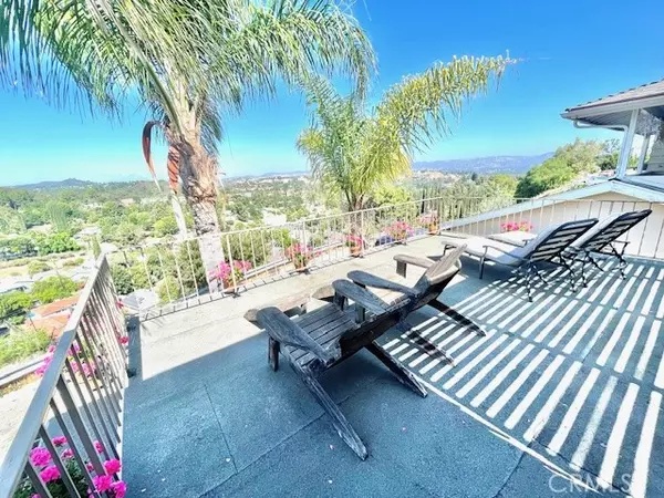 Woodland Hills, CA 91364,4310 Torreon DR