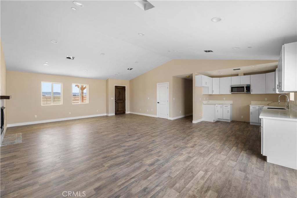 Lancaster, CA 93536,7045 W A8