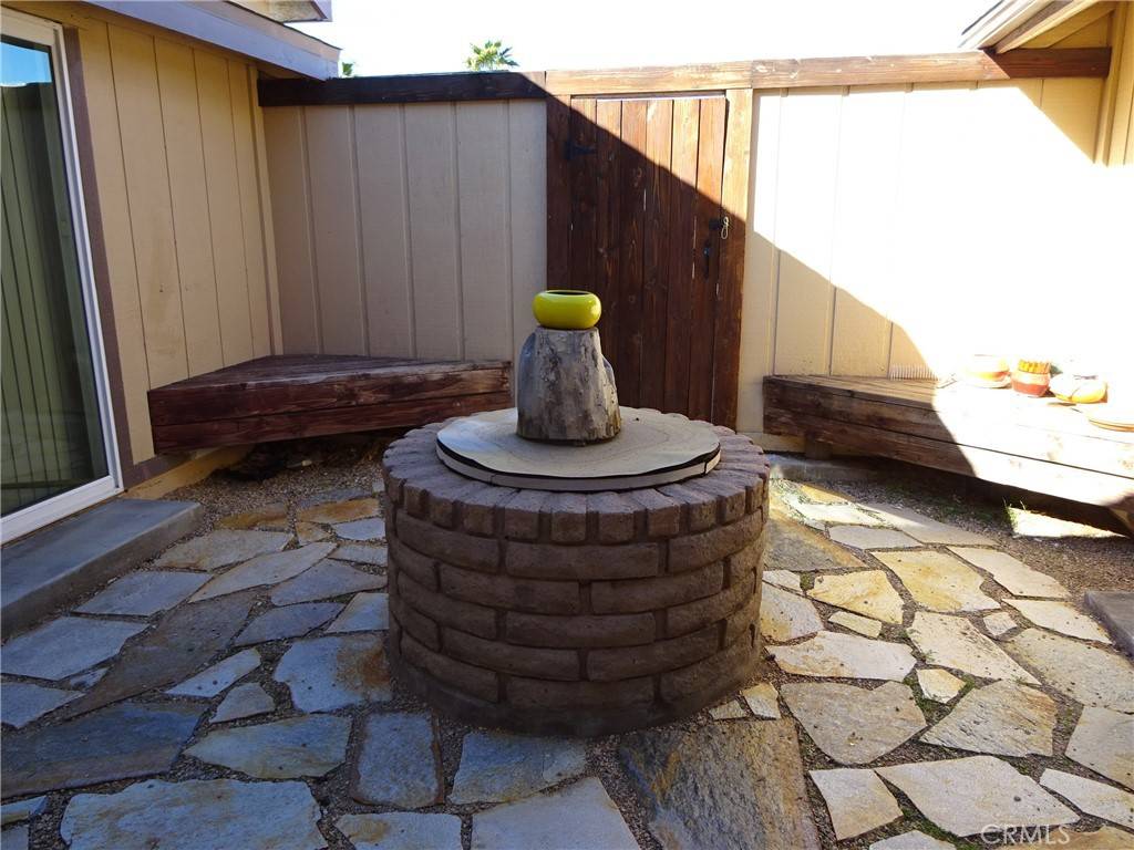 Lancaster, CA 93536,5329 W Avenue M8