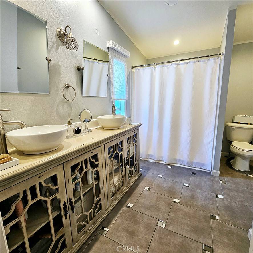 Canyon Country, CA 91351,20401 Soledad Canyon Road #342