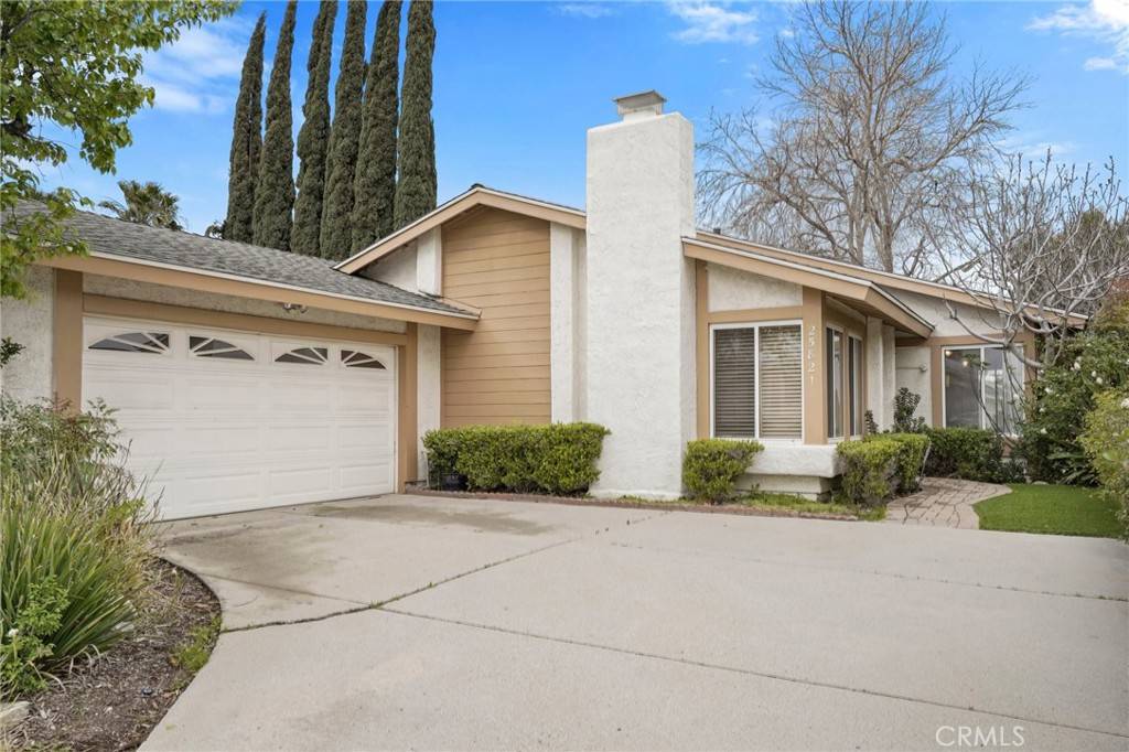 Valencia, CA 91355,25821 Parada DR