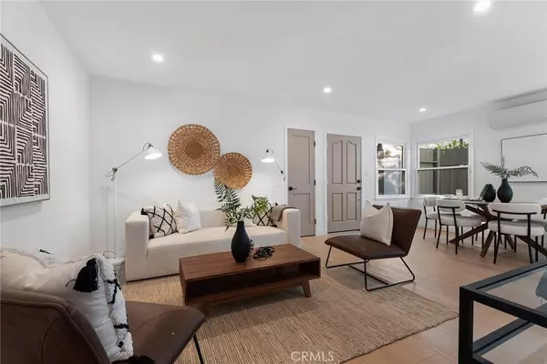 5800 Kester AVE, Sherman Oaks, CA 91411