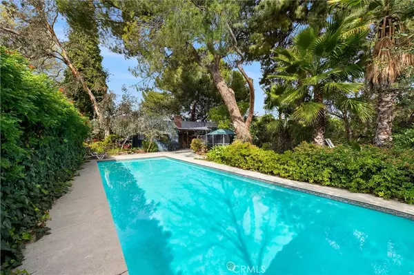 Lake Balboa, CA 91406,15744 Gault ST