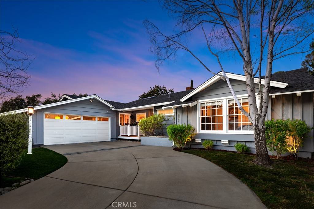 Sherman Oaks, CA 91403,3584 Woodcliff RD