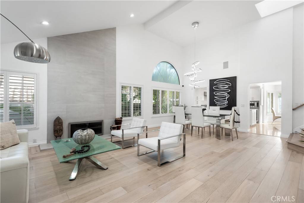 Calabasas, CA 91302,24762 VIA PRADERA