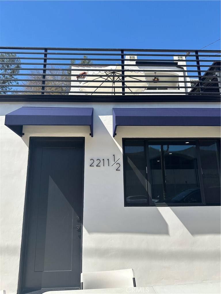 2211 1/2 Hyperion AVE, Los Angeles, CA 90027