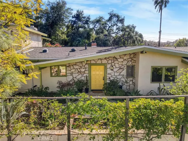 Woodland Hills, CA 91364,22954 Darien ST