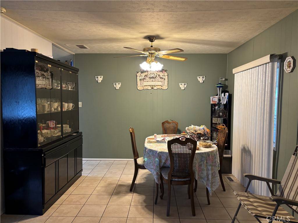 Canoga Park, CA 91304,8811 Canoga AVE #340
