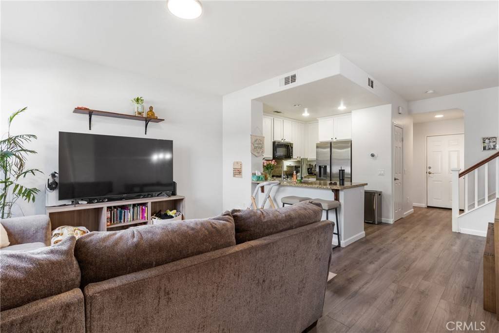 Valencia, CA 91354,28645 Pietro DR