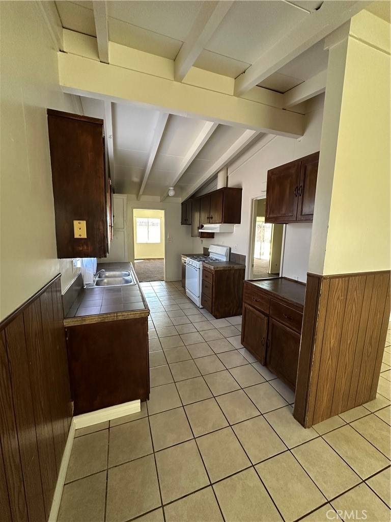 Lancaster, CA 93535,44122 Carolside AVE