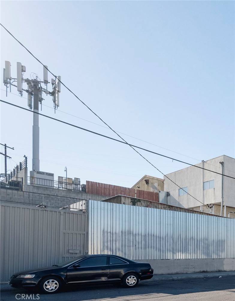 Los Angeles, CA 90063,3242 Fowler ST