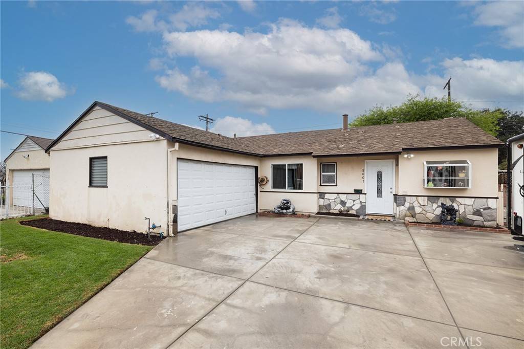 8007 Hesperia Ave, Reseda, CA 91335