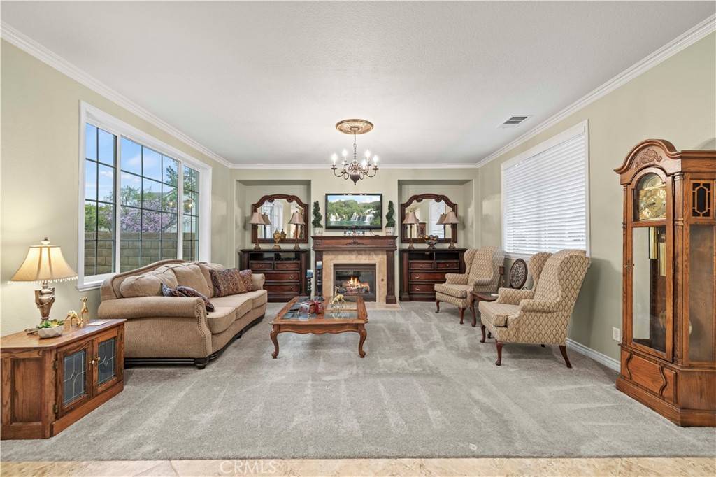 Valencia, CA 91354,27473 Acacia DR