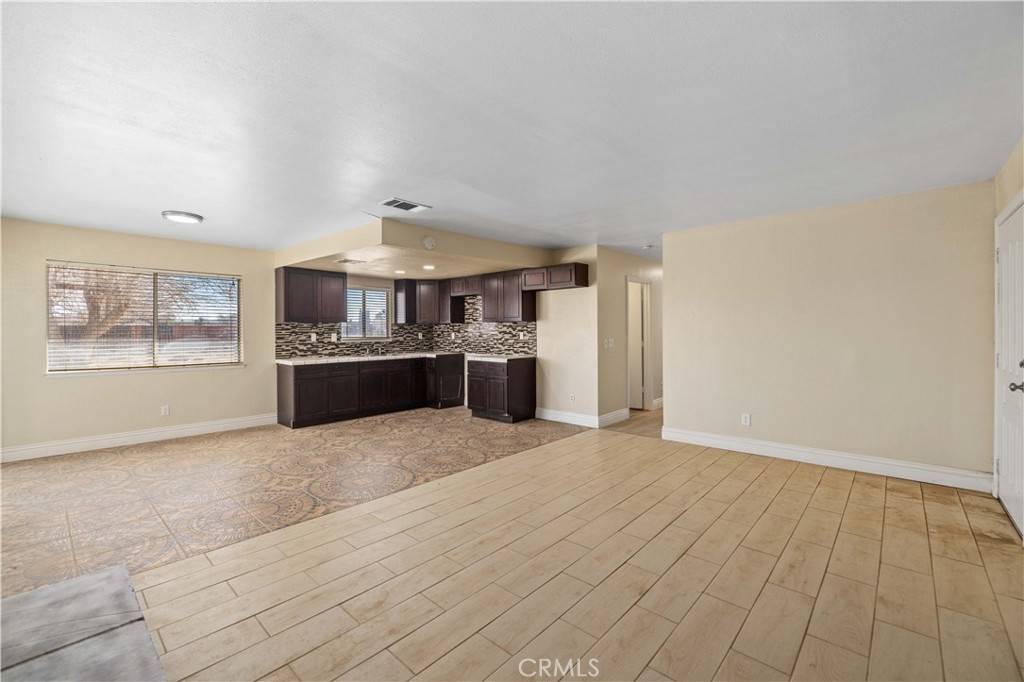 Lancaster, CA 93535,41042 163rd ST E