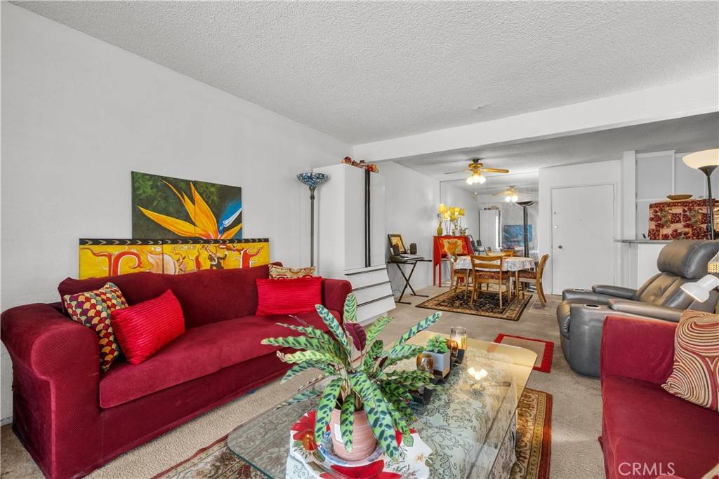 Tarzana, CA 91356,18620 Hatteras ST #143
