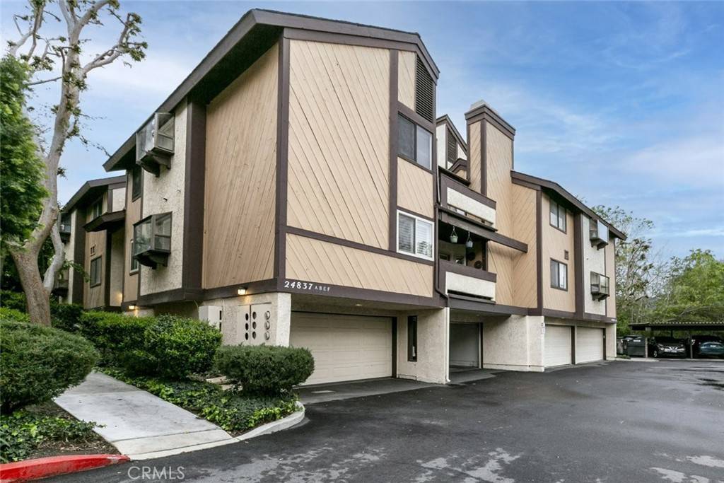 Newhall, CA 91321,24837 Apple ST #B