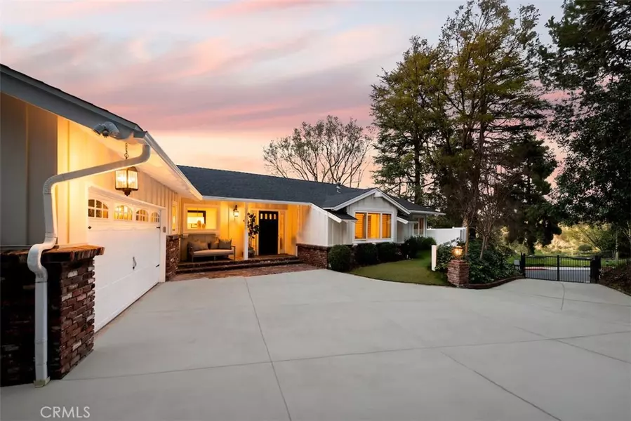 3723 Scadlock LN, Sherman Oaks, CA 91403