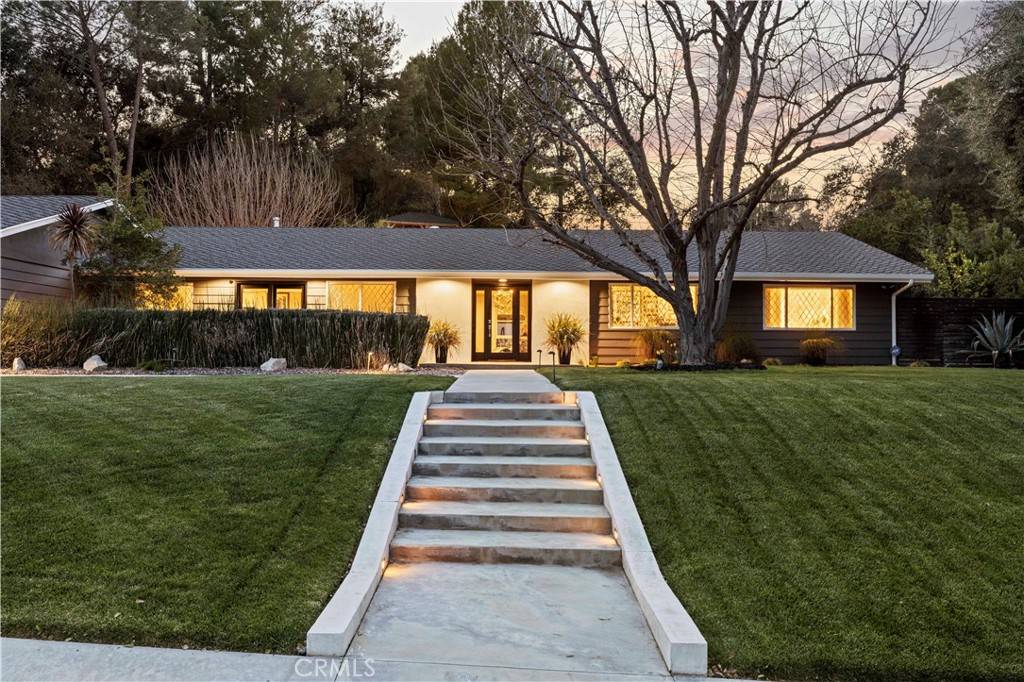 Canyon Country, CA 91387,27337 Eaglehelm DR