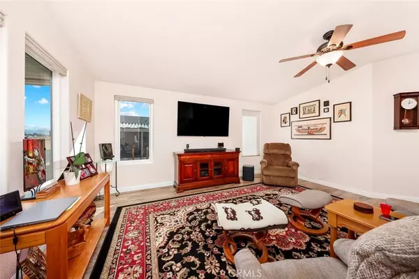 Lancaster, CA 93535,2121 E Avenue I #32